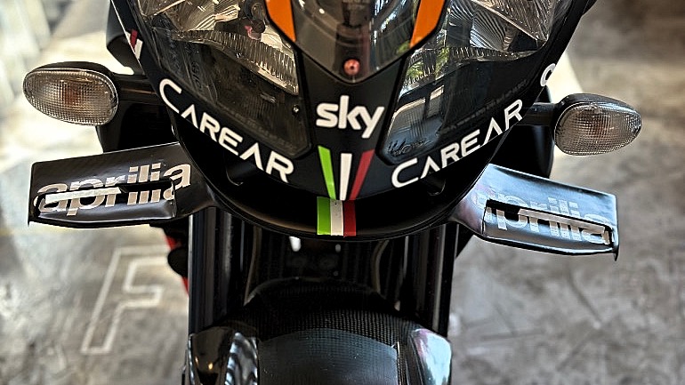 Ελληνική πατέντα αεροδυναμικής για Aprilia Tuono R